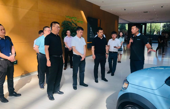 新能源汽車産業如何發展？集團黨委書記、董事長鄭尚欽率隊赴北京市考察交流